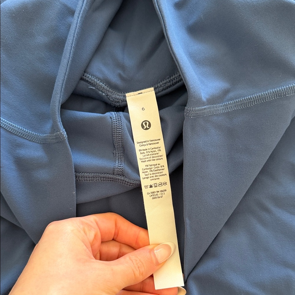 New Lululemon Blue Flare Leggings - Picture 3 of 6